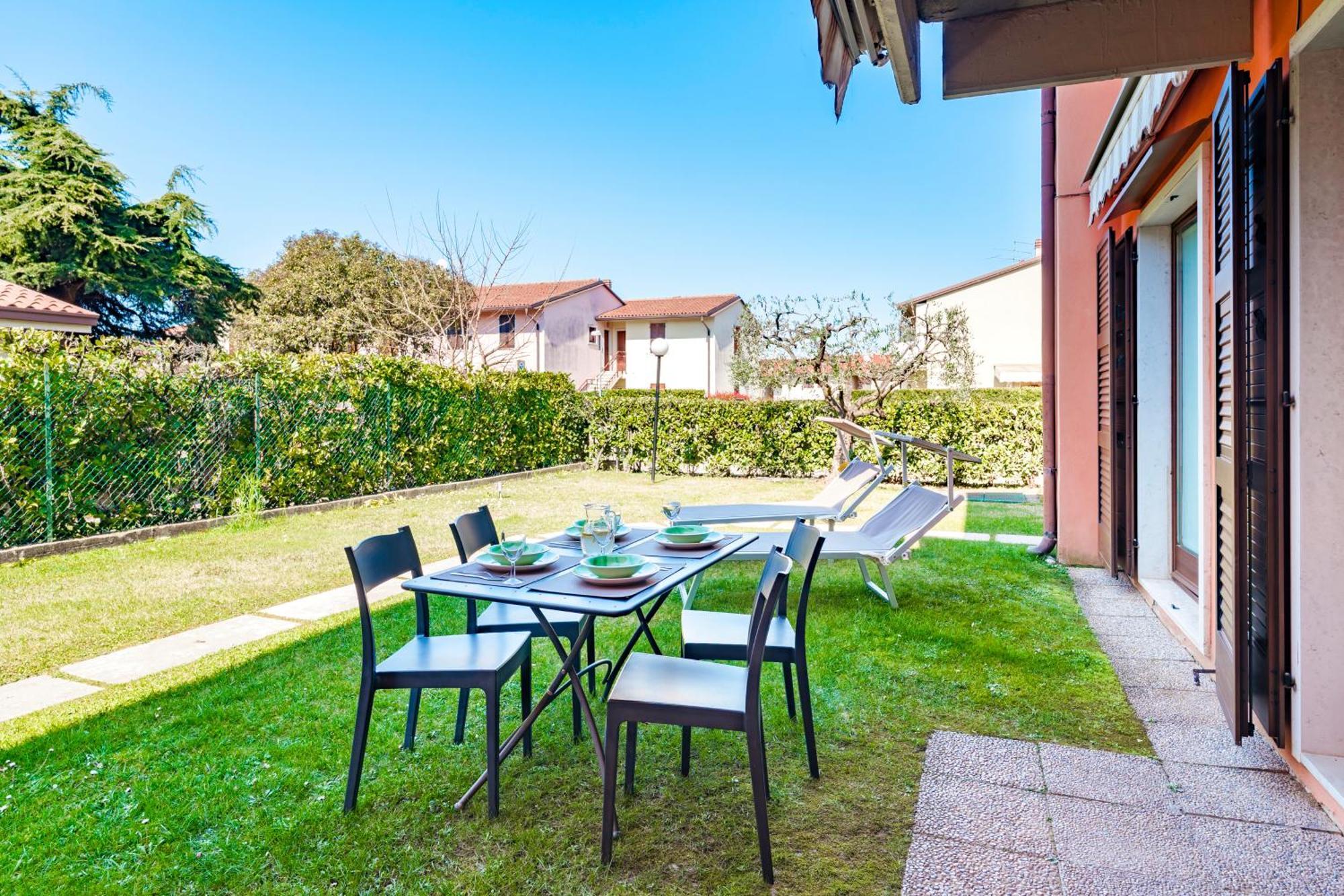 Apartments Blitz - Regarda Travel ラツィーゼ エクステリア 写真